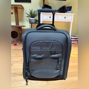 L.L Bean Rolling Luggage Carry On Suitcase Dark Green